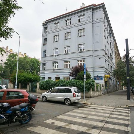 Apartment Four Year Seasons - Walkable To Centre, Metro And Riverside Πράγα Εξωτερικό φωτογραφία