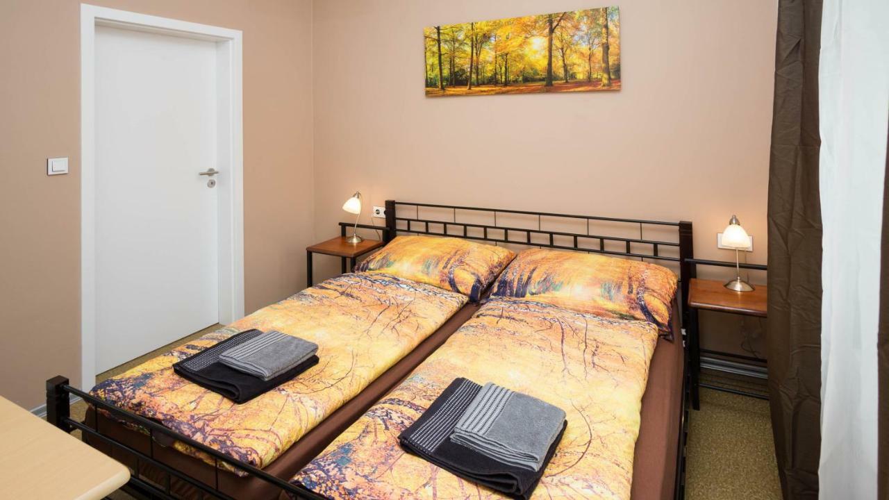 Apartment Four Year Seasons - Walkable To Centre, Metro And Riverside Πράγα Εξωτερικό φωτογραφία